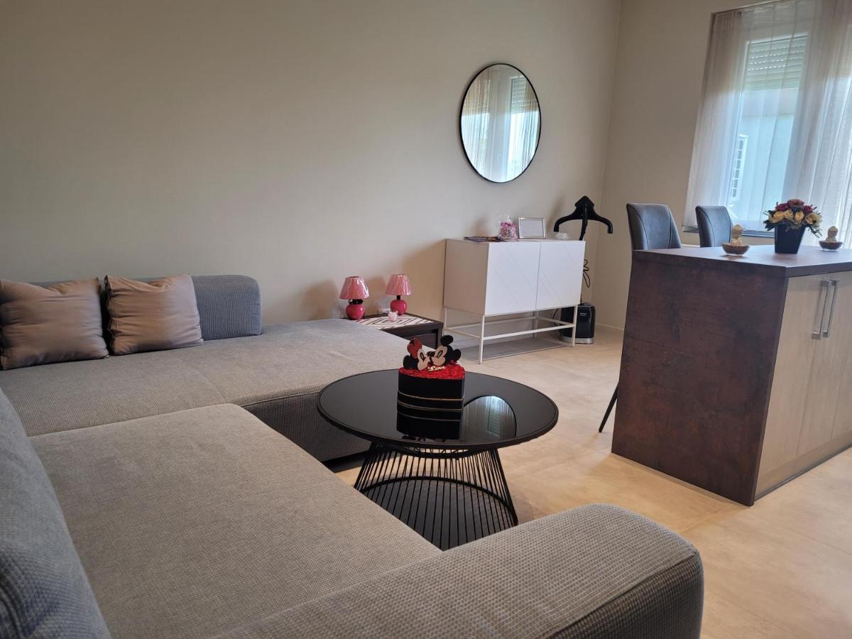 Lara II Apartman 德布勒森 外观 照片