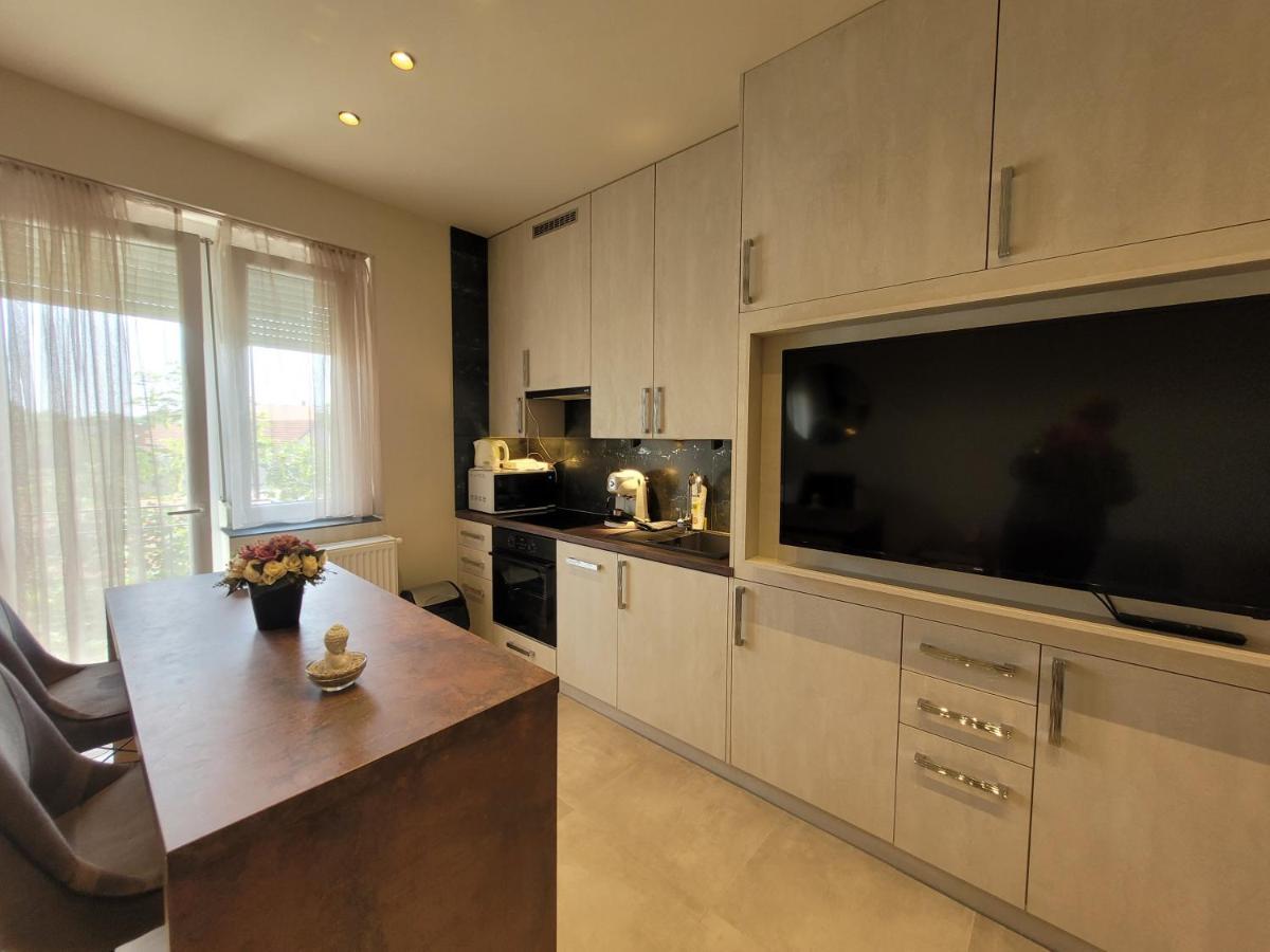 Lara II Apartman 德布勒森 外观 照片